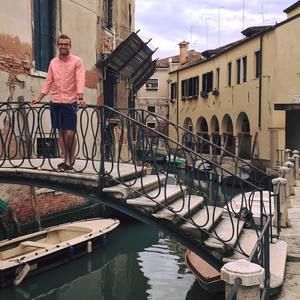 Meet your Posher, Clayton